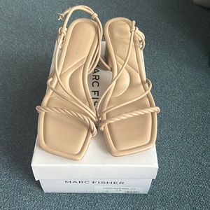 Never worn Marc Fisher Malyn sandals